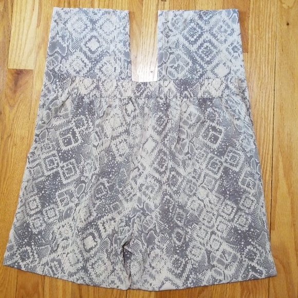 Harlowe & Graham Pants Gray Beige Snake Print M - Picture 4 of 8